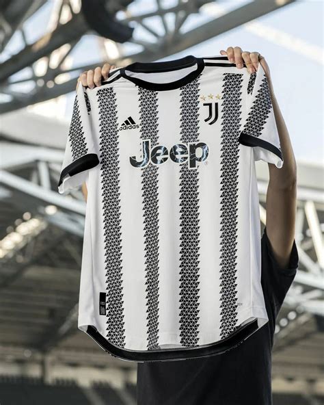 nuova maglia adidas 2023.